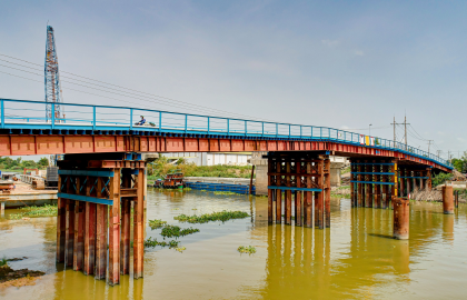 Bán và cho thuê thép cầu tạm