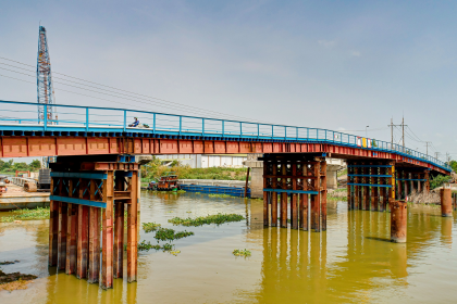Bán và cho thuê thép cầu tạm